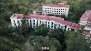 Verlaten Sanatorium Medea in Georgië – urbex foto 26